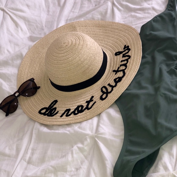 “Do not Disturb” floppy Sun Hat - Picture 4 of 5